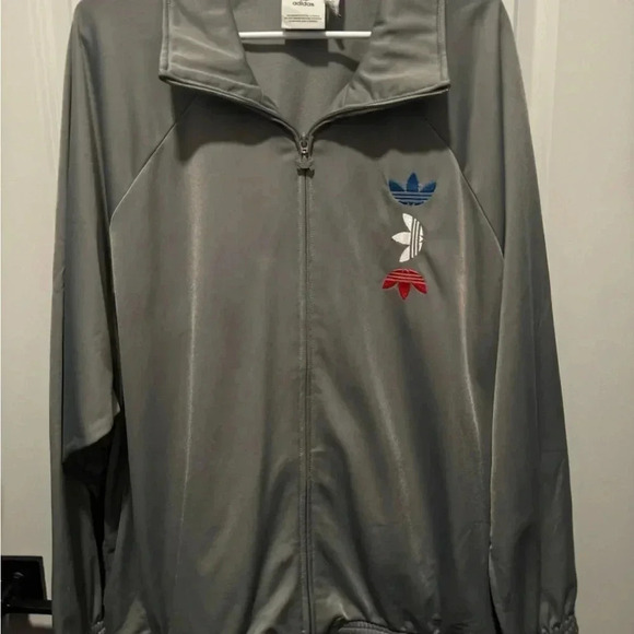 Adidas Gray Silver Track Jacket Men’s Size XLarge Embroidered LogoAdidas - Picture 3 of 11